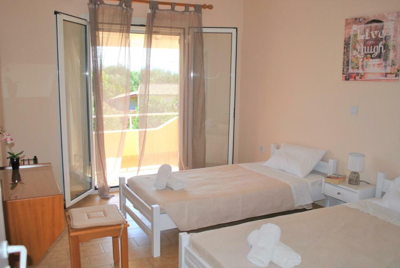 Lefkothea Apartments Kassiopi Eksteriør billede